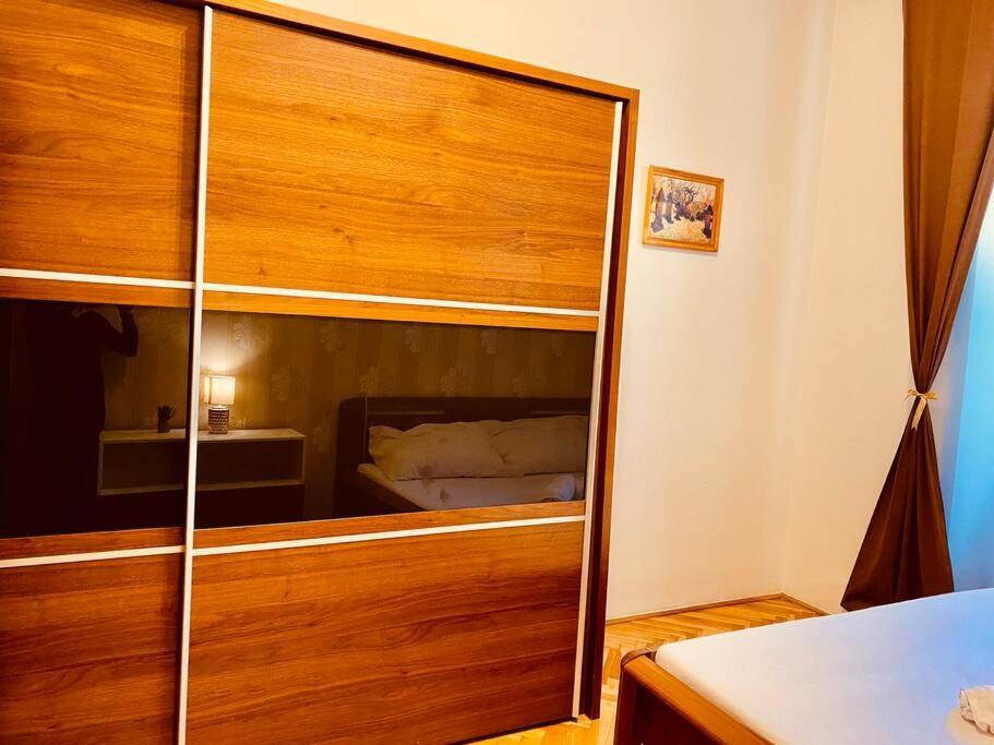 Hotel Apartment In Prague 2 Square Extérieur photo