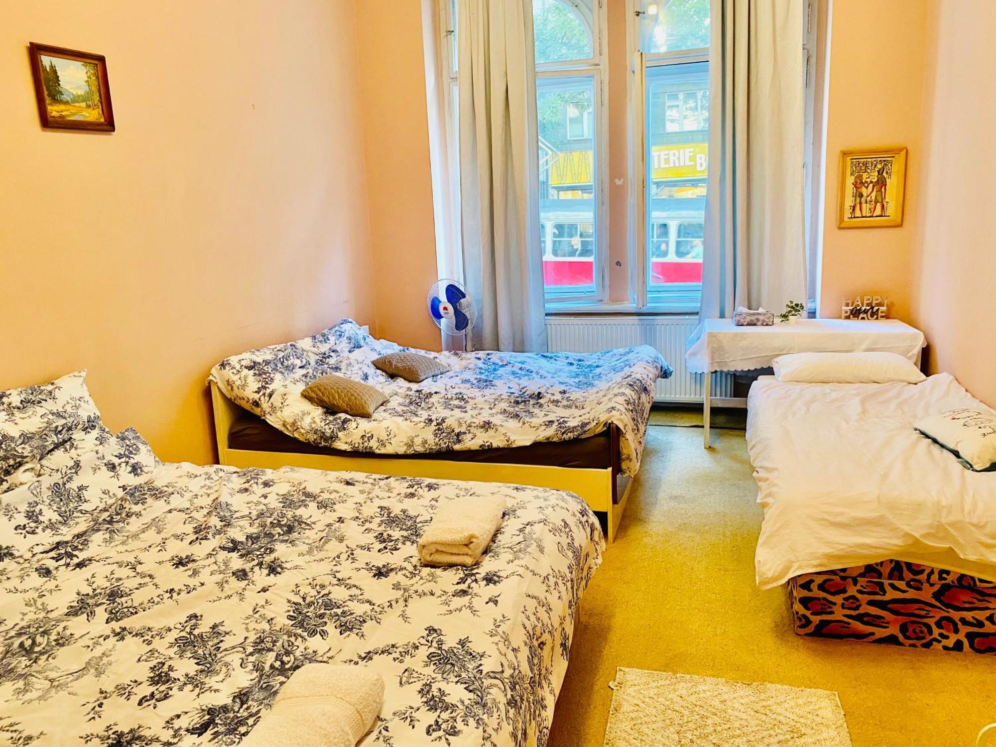 Hotel Apartment In Prague 2 Square Extérieur photo